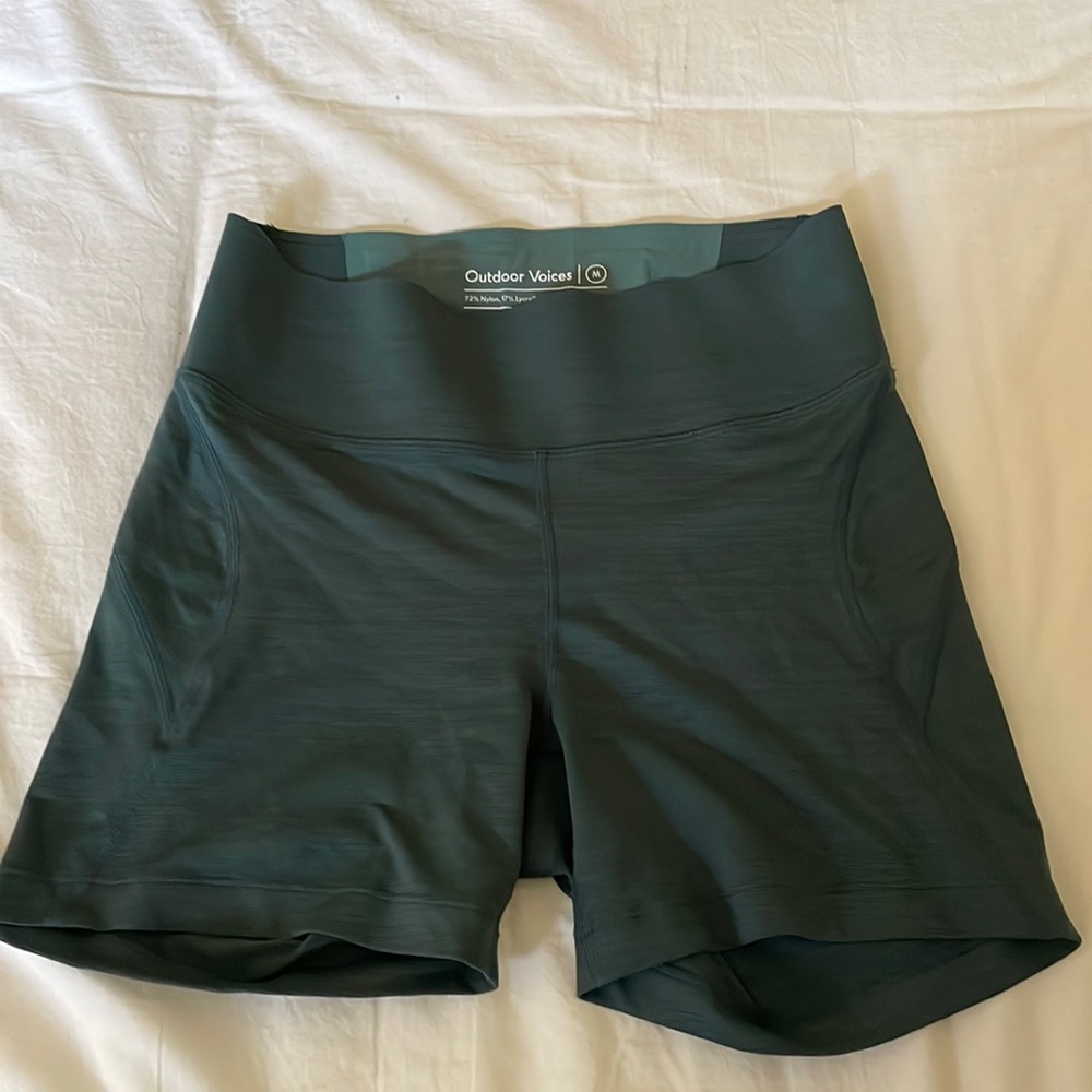 Outdoor Voices Core 7" Short